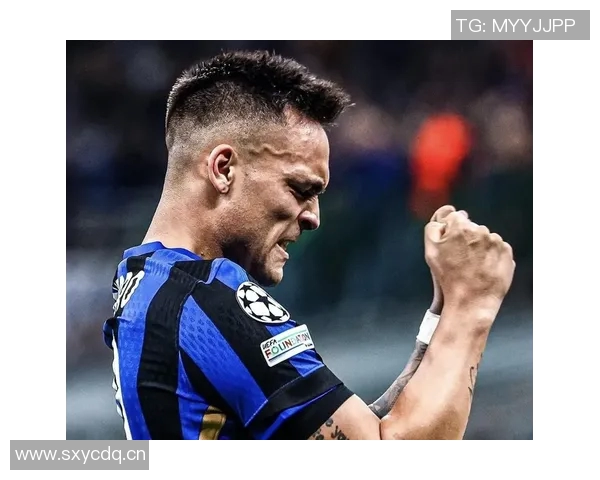 绝平巴黎伊桑与姆巴佩庆祝合影展现兄弟情深与奋斗历程 绝平巴黎伊桑与姆巴佩庆祝合影展现兄弟情深与奋斗历程