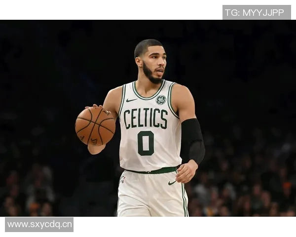 杰伦布朗调侃塔图姆康复迅速或将参加揭幕战