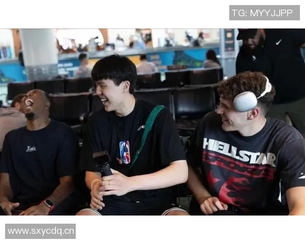 杨瀚森在G联盟中自信提升更衣室内与队友关系融洽